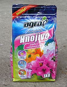 AGRO Organo-minerální hnojivo azalka a rododendron 1kg
